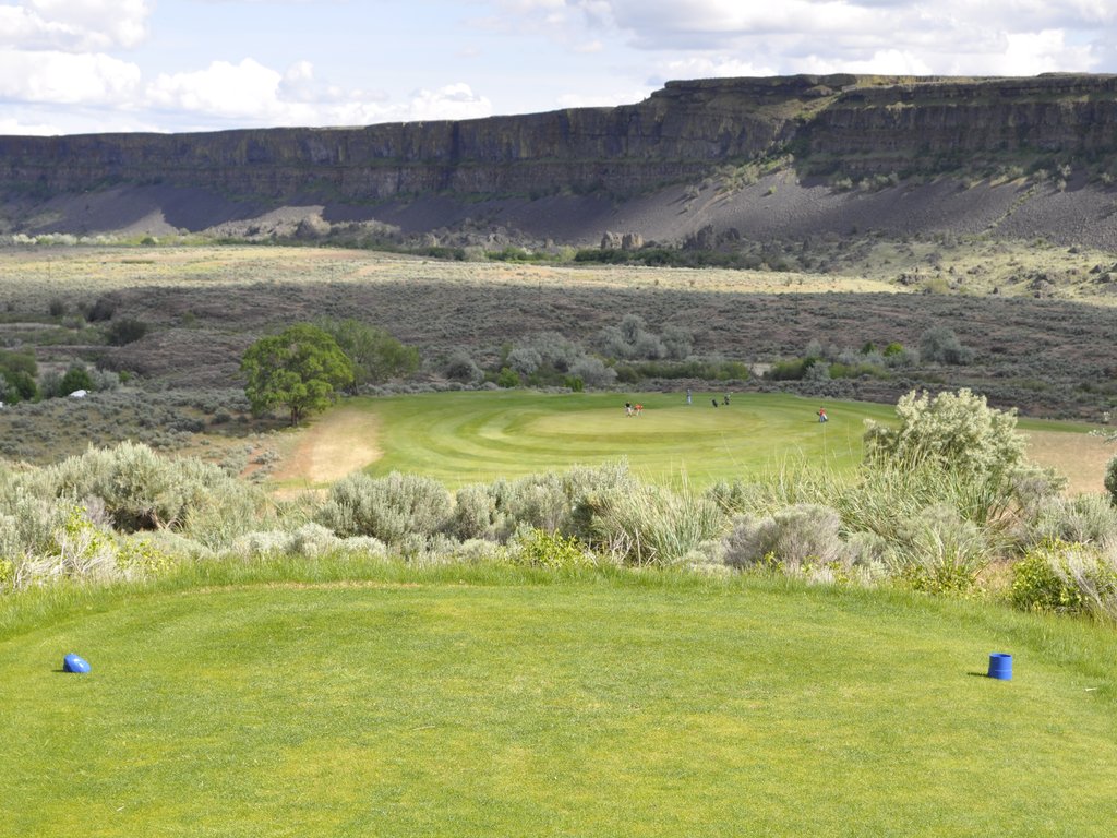 Hole 4 from the blue tees